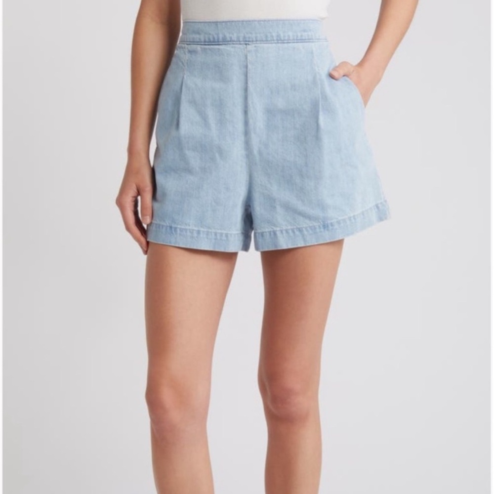 Madewell Clean denim pull on short medium Wash small